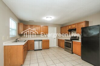 1806 Sonesta Ln in Indianapolis, IN - Building Photo - Building Photo