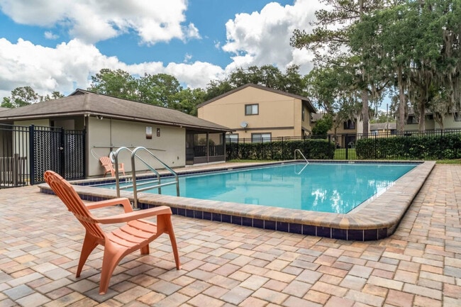 2300 SW 43rd St in Gainesville, FL - Building Photo - Building Photo