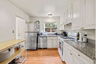 1213 Gladstone Dr in Rockville, MD - Building Photo - Building Photo