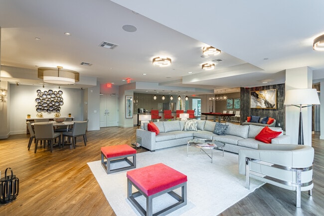 2000 Pennsylvania Avenue