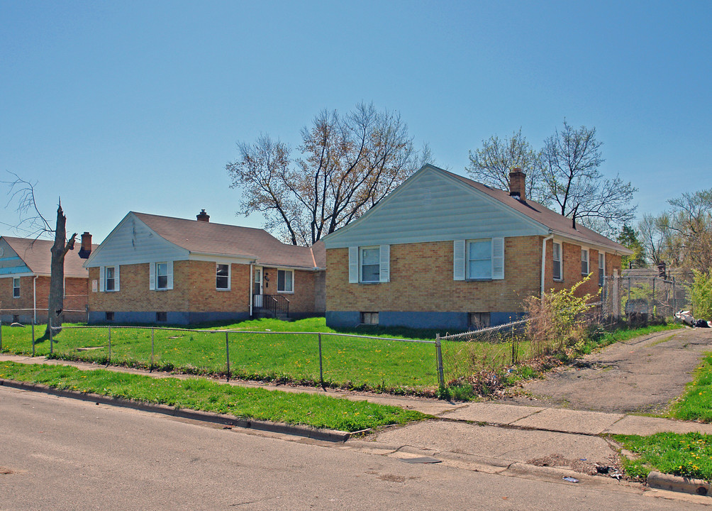 Stanford Place in Dayton, OH - Foto de edificio