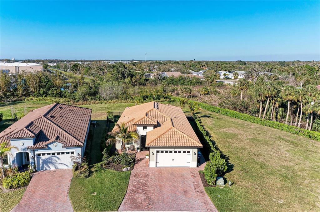 2322 5th St E in Palmetto, FL - Building Photo