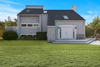 61 Seabreeze Ln in Amagansett, NY - Building Photo - Building Photo