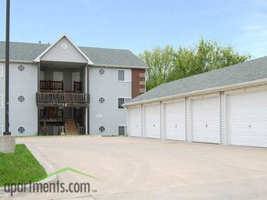 Saylorville Lakeside in Polk City, IA - Building Photo - Building Photo
