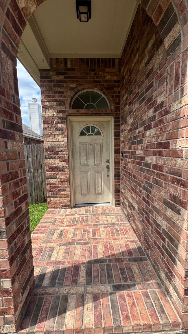 property at 10006 Kendahlwood Ln