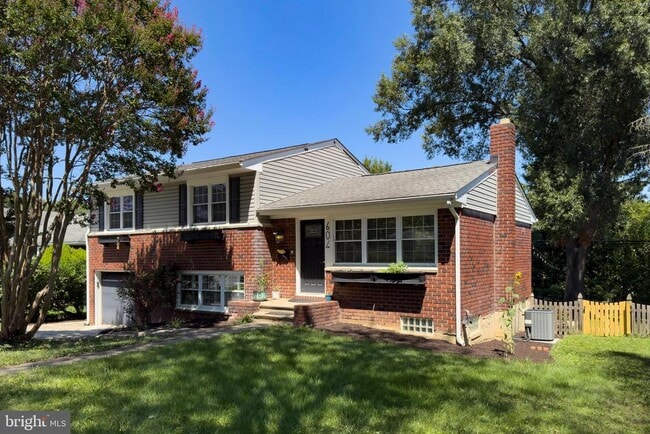 property at 604 Goucher Blvd