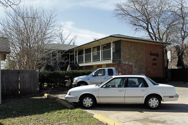 Belle Isle 8 Plex in Oklahoma City, OK - Building Photo - Building Photo