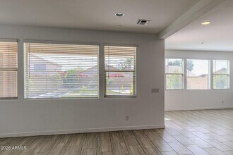 9115 W Glenrosa Ave in Phoenix, AZ - Building Photo - Building Photo