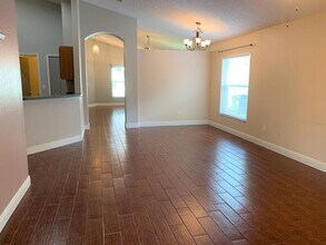 2021 Palmetto Pine Ln in Orlando, FL - Building Photo - Building Photo
