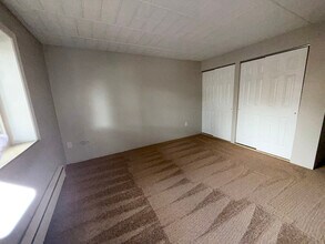 Foxwood Apartments in Coraopolis, PA - Foto de edificio - Building Photo