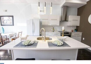 1213 Noble St in Philadelphia, PA - Building Photo - Building Photo