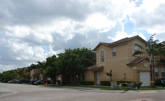 Windward in Doral, FL - Building Photo - Building Photo