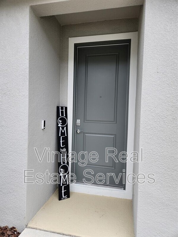 32760 Rustic Rise Rd in San Antonio, FL - Building Photo - Building Photo