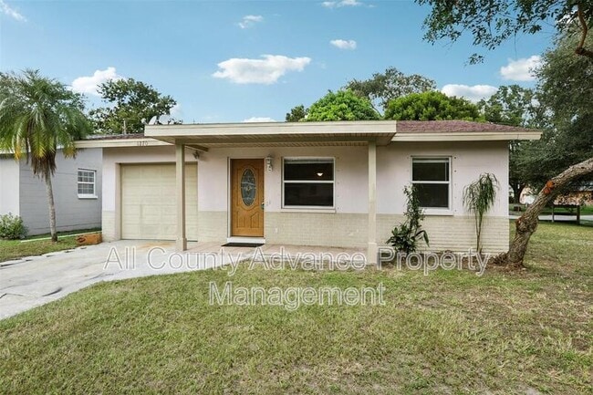 property at 1270 8th Ave NE