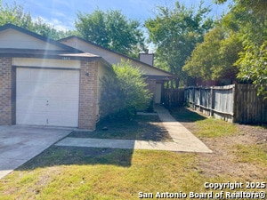 14418 Waddesdon Bluff in San Antonio, TX - Building Photo