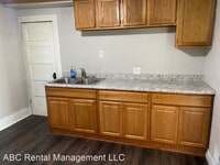 312 Superior St photo'