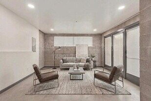 129 N 11th Ave in Phoenix, AZ - Building Photo