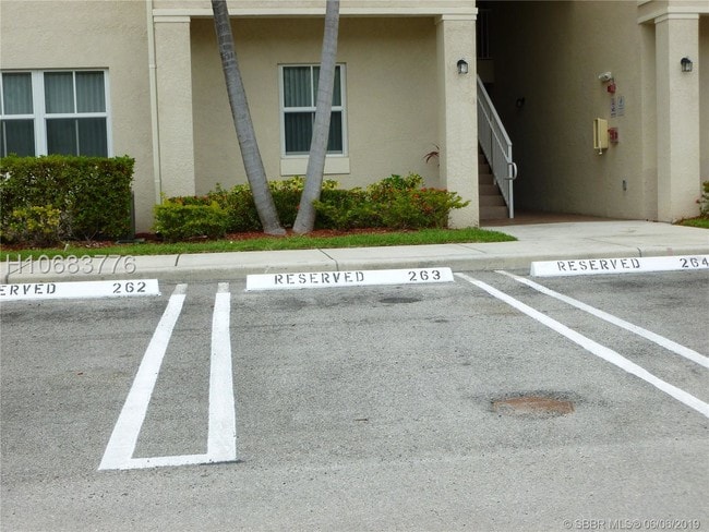 8850 NW 97th Ave-Unit -105 in Doral, FL - Building Photo - Building Photo