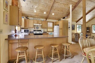 397 Woodacre Ct in Tahoe City, CA - Building Photo - Building Photo