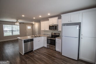 136 Bull Bay Dr in Statesboro, GA - Building Photo - Building Photo