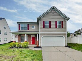 10917 Hat Creek Ln in Davidson, NC - Building Photo