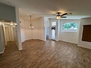7921 W Frank Ave in Peoria, AZ - Building Photo - Building Photo
