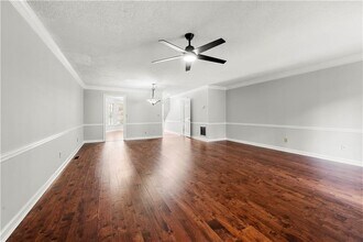 1100 Magnolia Way SE in Smyrna, GA - Building Photo - Building Photo