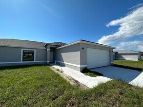 314 NW 7th Pl in Cape Coral, FL - Building Photo - Building Photo