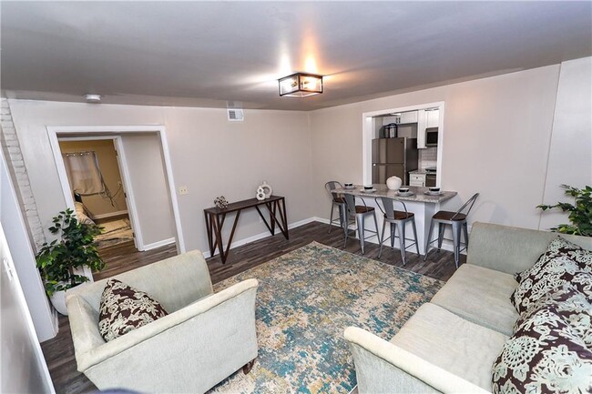 636 Lawton St SW in Atlanta, GA - Building Photo - Building Photo