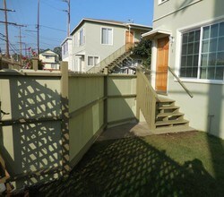 536 N Van Ness Ave, Unit 2D in Los Angeles, CA - Building Photo - Building Photo