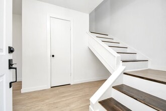 9912 Cardinal St in La Porte, TX - Building Photo - Building Photo