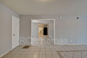 52 Jenny Ln in Indianapolis, IN - Building Photo - Building Photo