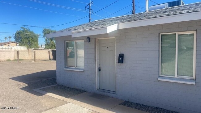 property at 2142 E Taylor St