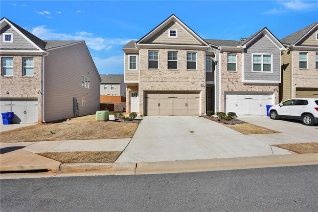 2240 Mulsanne Dr in Lithonia, GA - Building Photo - Building Photo
