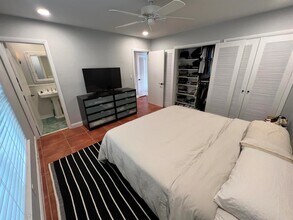 1653 Poinsettia Dr in Fort Lauderdale, FL - Foto de edificio - Building Photo