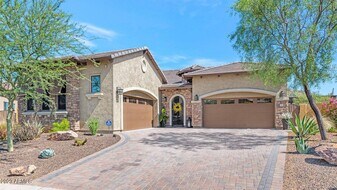 2352 N Estates Cir in Mesa, AZ - Building Photo