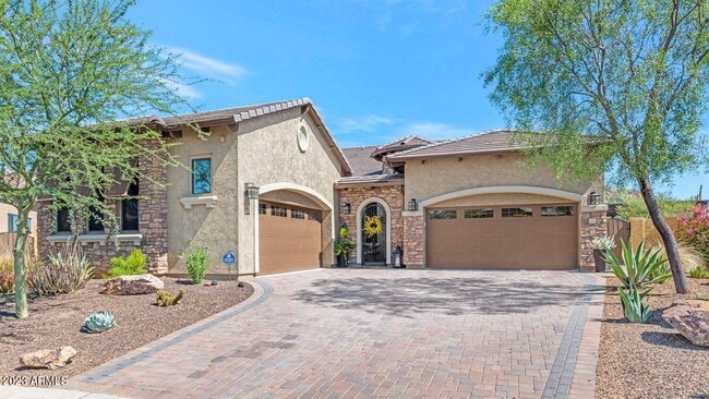 property at 2352 N Estates Cir