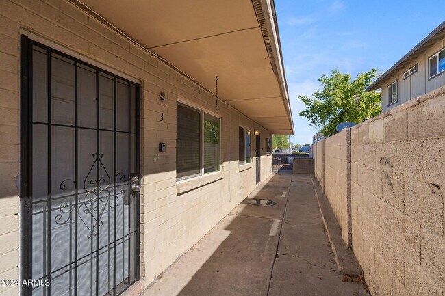 6621 West Myrtle Ave-Unit -3 in Glendale, AZ - Building Photo - Building Photo