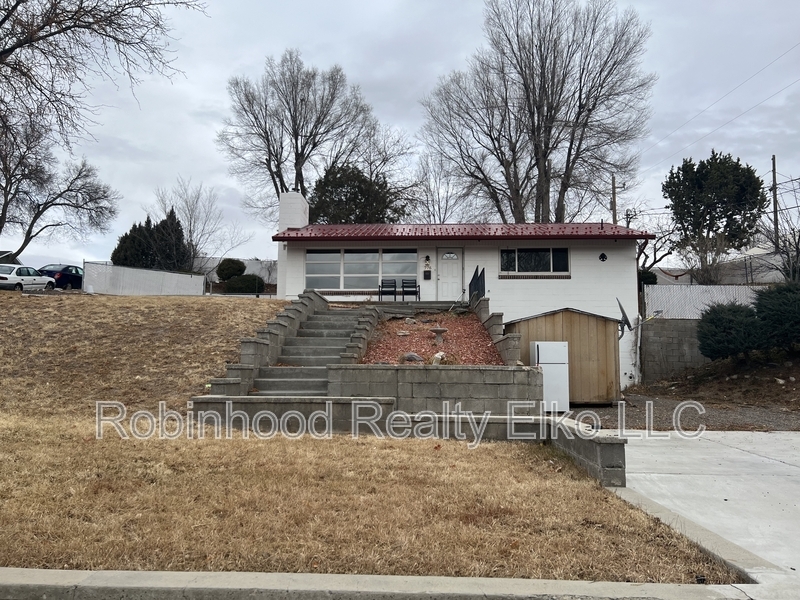 776 6th St in Elko, NV - Foto de edificio