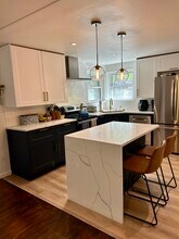 6320 E Iowa Ave, Unit A in Denver, CO - Building Photo - Building Photo