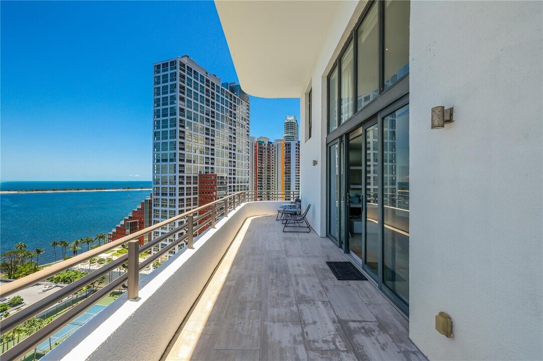 151 SE 15th Rd, Unit 1903 in Miami, FL - Building Photo