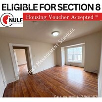 340 Rochelle St in Pittsburgh, PA - Building Photo