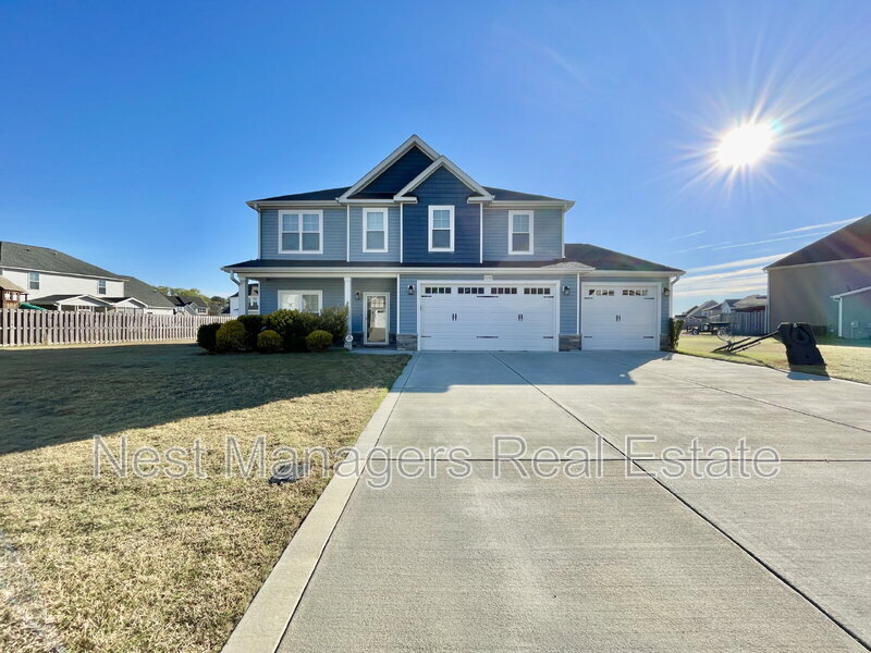 5137 Thruway Rd in Hope Mills, NC - Building Photo