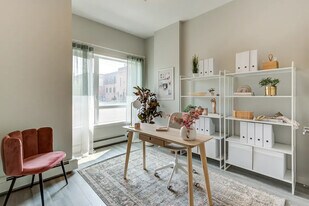 District 121 in Edmonton, AB - Building Photo