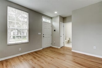 10012 Tate Ln in Tampa, FL - Building Photo - Building Photo
