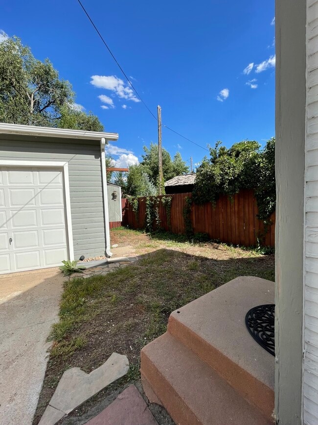 2-12 Wolfe Ave in Colorado Springs, CO - Building Photo - Building Photo