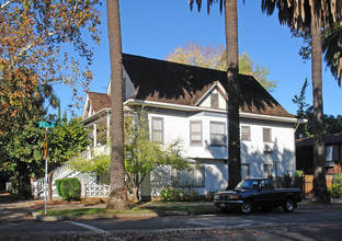 2431 G St in Sacramento, CA - Building Photo - Building Photo