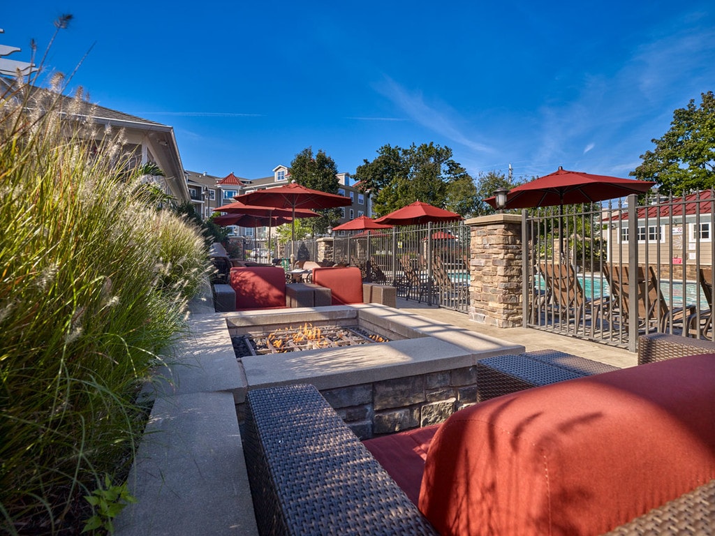 Vermella Lyndhurst Apartments in Lyndhurst, NJ