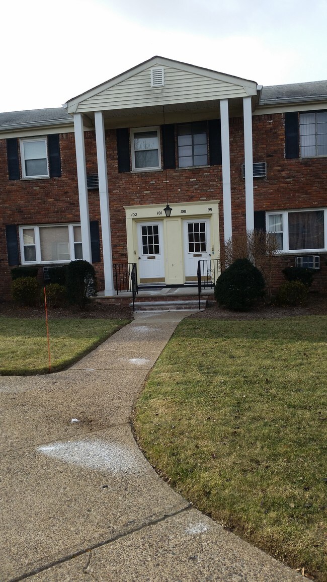 71 Roseland Ave Rentals in Caldwell, NJ