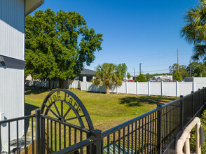 Octagon Apartment Homes in Tampa, FL - Building Photo - Building Photo